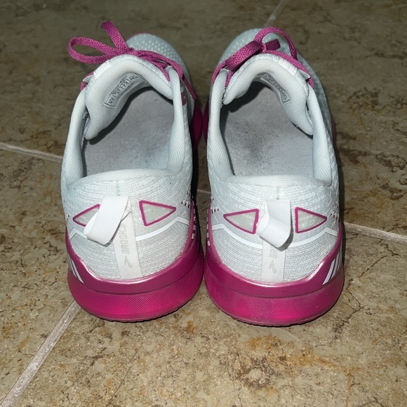 Brooks women’s running shoes - Picture 4 of 8